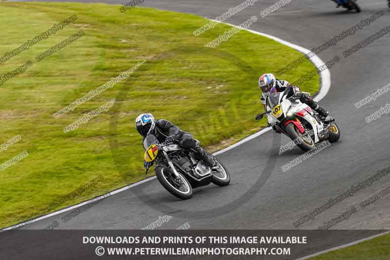 cadwell no limits trackday;cadwell park;cadwell park photographs;cadwell trackday photographs;enduro digital images;event digital images;eventdigitalimages;no limits trackdays;peter wileman photography;racing digital images;trackday digital images;trackday photos